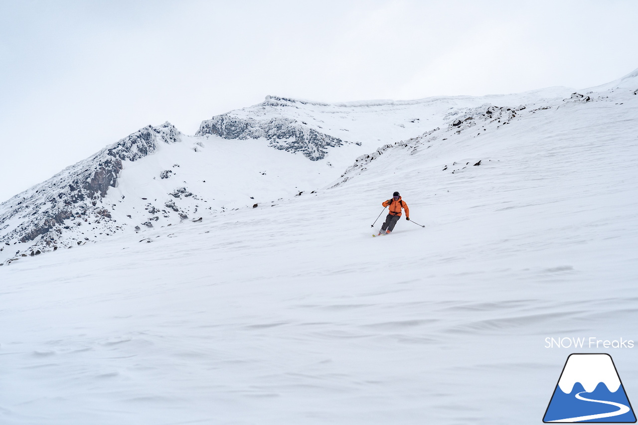 大雪山旭岳ロープウェイ｜パウダーが無くたって、スキーは楽しい！過去最高難度の雪面を思いっきり楽しむ1日(^^)/